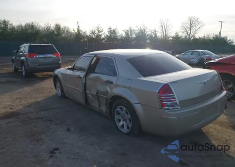 2006 Chrysler 300 Touring z USA, uszkodzony, nr VIN 2C3KA53G86H487839